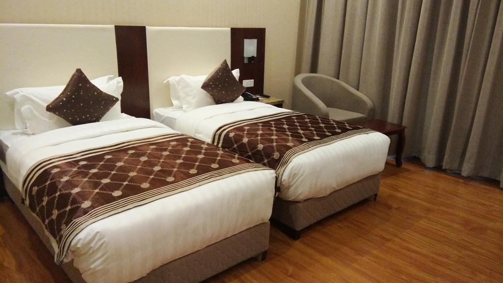 Clarion Inn Jaipur Kukas Zimmer foto